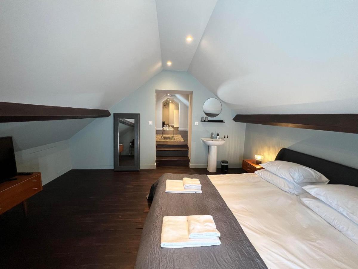 Le Petit Chateau Baye  エクステリア 写真