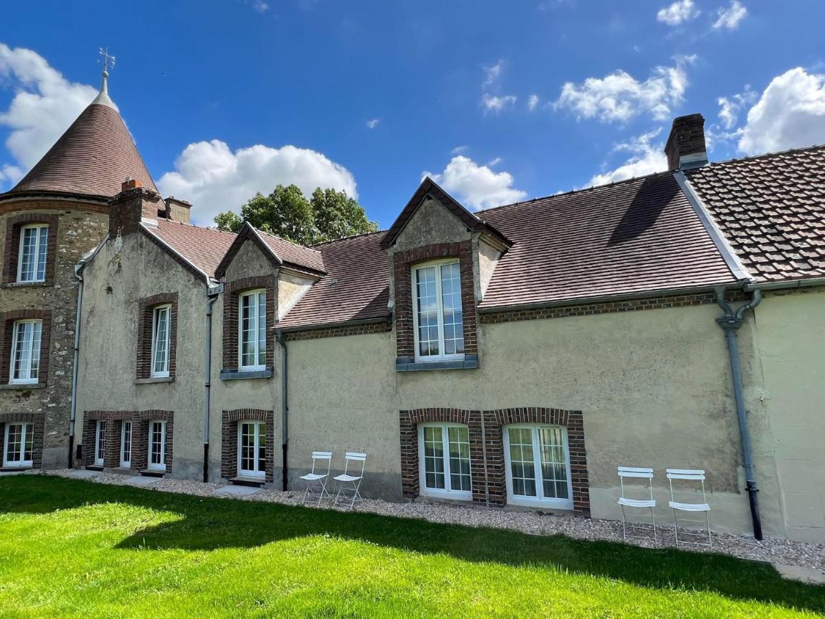 Le Petit Chateau Baye  エクステリア 写真